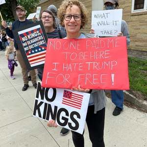 Meet your Posher, Amy